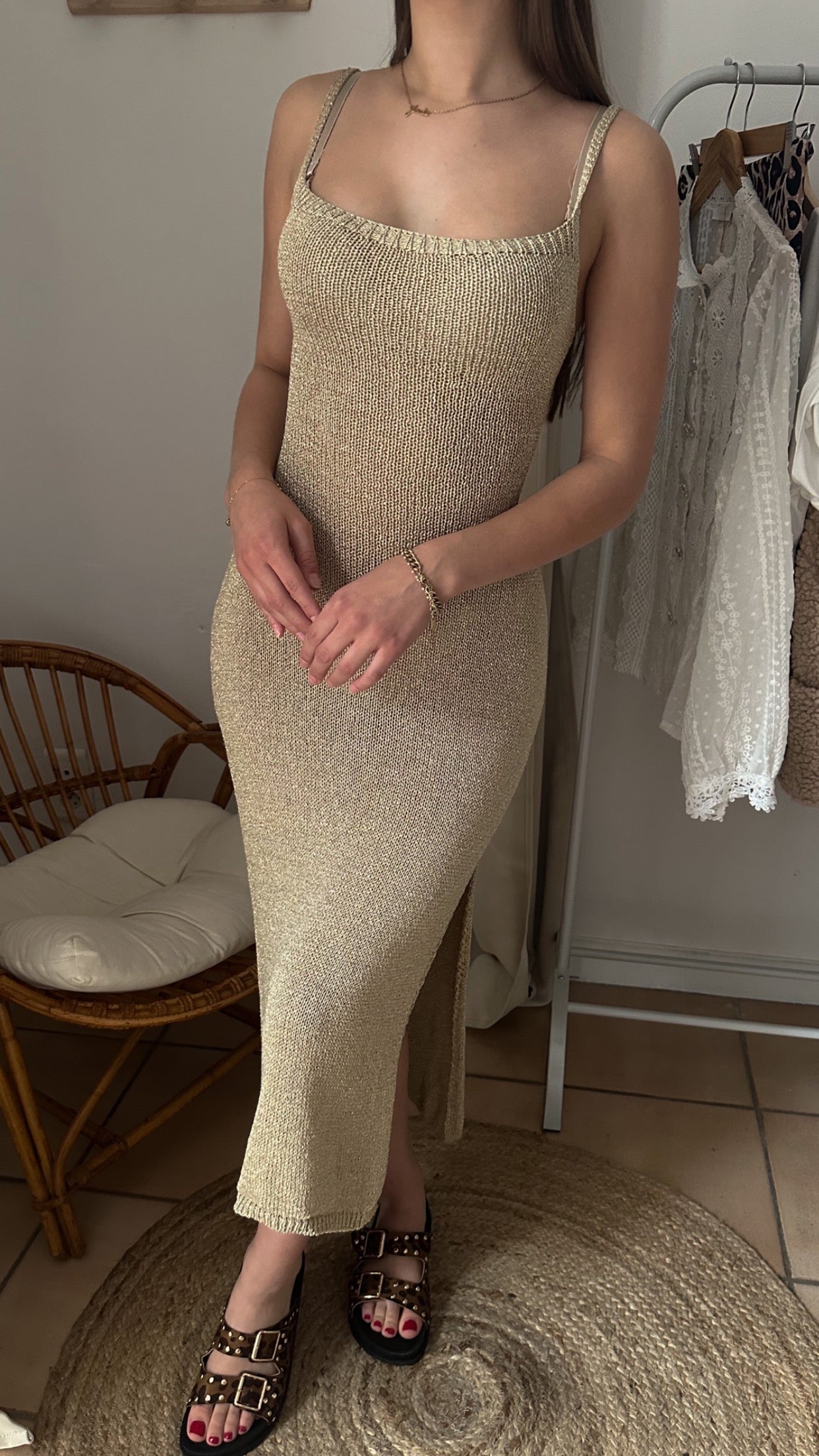 GOLDEN-DRESS