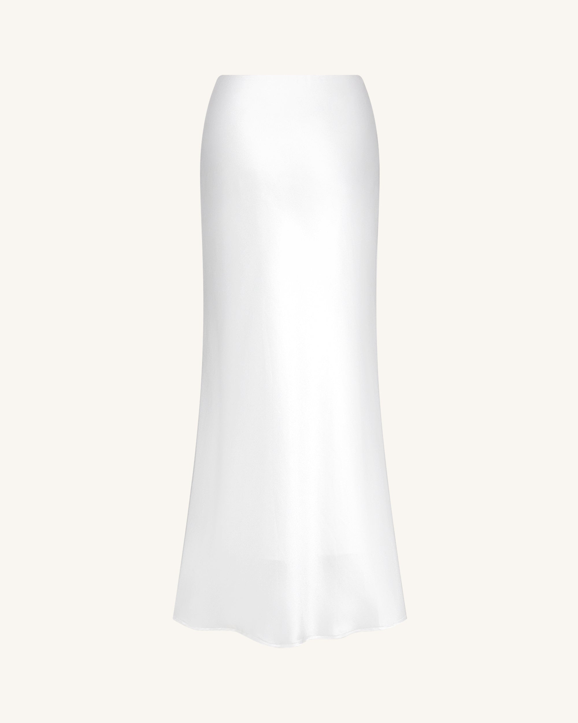 LYLY – WHITE SATIN