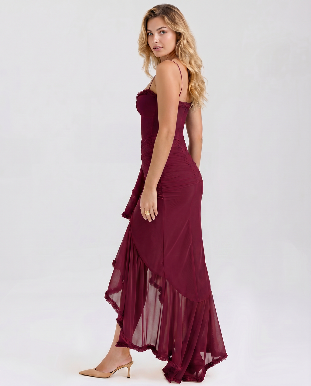 SERAPHINA – Elegance in Motion